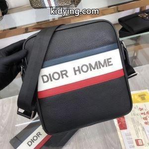 ラフさとおしゃれを両立 ミニバッグ 春夏トレンドの取り入れる ディオール コピーブランド dior コピーブランド 大人コーデで活用_ディオール コピーブランド dior コピーブランド_ブランド コピー 激安(日本最大級)kidying26jCqqua