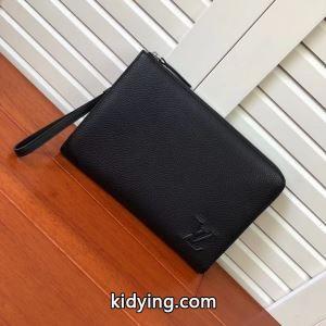 ポーチ 秋のコーデで使いやすい ルイ ヴィトン コピー 遊び心たっぷり秋冬コーデ LOUIS vuitton コピー 秋冬コーデに合わせやすい_ルイ ヴィトン コピー LOUIS vuitton コピー_ブランド コピー 激安(日本最大級)kidying26Lnu8nu