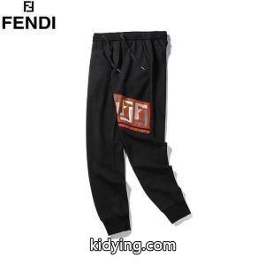 秋らしい装いにもぴったり フェンディ ブランド コピー寒い冬にぜひ取り入れたい fendi ブランド コピー 秋を感じるスタイルを楽しむ ジャージ 真冬でおしゃれに着こなす_フェンディ ブランド コピー fendi ブランド コピー_ブランド コピー 激安(日本最大級)kidying26z0XHvq