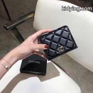 レディース 二つ折り財布 毎日にも使えるコレクション TIMELESS CLASSICS タイムレス クラッシック コピーkidying26W5H5LD