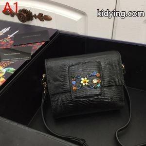 2026秋冬の必需品 ドルチェ＆ガッバーナ コピー Dolce&gabbana コピー 斜め掛けバッグ 3色可選 季節を感じた秋冬ファッション_ドルチェ＆ガッバーナ コピー DOLCE & gabbana コピー_ブランド コピー 激安(日本最大級)kidying26v8Tneq