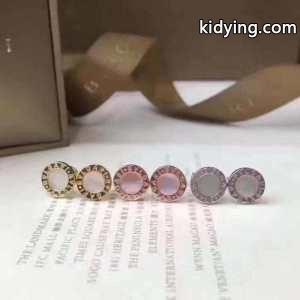 ブルガリ スーパーコピー 秋冬ナチュラルコーデに大活躍 bvlgari スーパーコピー おしゃれさんに近づける ピアス 3色可選 秋冬にきちんと感も漂うはスタイリング_ブルガリ スーパーコピー bvlgari スーパーコピー_ブランド コピー 激安(日本最大級)kidying26aeS9fC