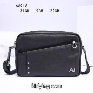 ショルダーバッグ 冬のおしゃれをレベルアップ　アルマーニ コピー この秋におしゃれでかわいい着こなし armani コピー2026秋冬におしゃれな着こなし_アルマーニ コピー armani コピー_ブランド コピー 激安(日本最大級)kidying26XLPPPr