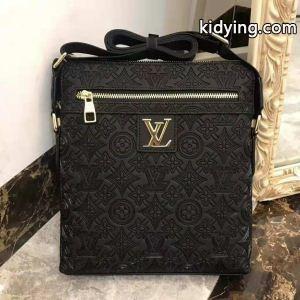 人気セール高品質 LOUIS vuitton ブランド コピー 人気一番 ルイ ヴィトン ブランド コピー 新作入荷 ショルダーバッグ 最高品質_ルイ ヴィトン ブランド コピー LOUIS vuitton ブランド コピー_ブランド コピー 激安(日本最大級)kidying26mCWzyi