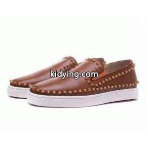 存在感放ち出すルブタン靴ピックボートスパイクスフラットスリッポンlouboutin スーパーコピースニーカーブラウンkidying26fy8Xvm
