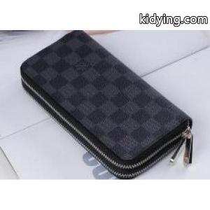 超人気アイテム　ルイヴィトン コピー　ダミエグラフィット　ハンディーな長財布_ルイ ヴィトン コピー LOUIS vuitton コピー_ブランド コピー 激安(日本最大級)kidying26Gjq09f
