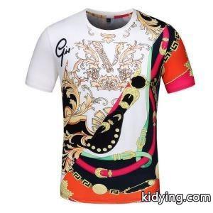 コーデに新しさが混在する ヴェルサーチ コピー versace コピーシックスタイリングに挑戦 半袖Tシャツ_ヴェルサーチ コピー versace コピー_ブランド コピー 激安(日本最大級)kidying26Cu0HTn