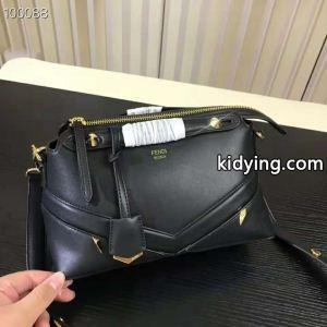 SALENo1完売人気 ショルダーバッグ 【セレブ同款】 フェンディ コピー2026セール秋冬人気品 fendi コピー 3色可選_フェンディ コピー fendi コピー_ブランド コピー 激安(日本最大級)kidying26uGbayq