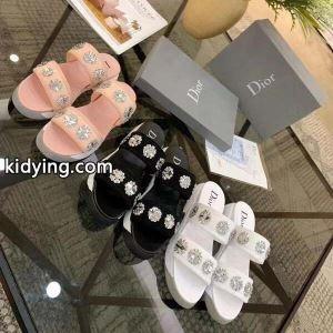 ディオール ブランド コピー サンダル コピー 2026春夏で注目度が一番高いコレクション dior ブランド コピー カジュアル コーデ 日常 ３色選択可 最安値kidying26GrGHHz