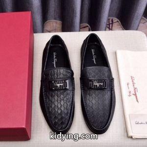 抜け感や着心地重視 FERRAGAMO 不動の人気2026最新 サルヴァトーレフェラガモカジュアルシューズ_フェラガモ FERRAGAMO_ブランド コピー 激安(日本最大級)kidying26feqmOf