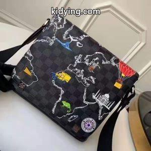 ショルダーバッグ 冬コーデが華やぐ本命 ルイ ヴィトン コピー 冬で可愛くて楽チンな人気アイテム LOUIS vuitton コピー 秋冬っぽいスタイルを作り出す_ルイ ヴィトン コピー LOUIS vuitton コピー_ブランド コピー 激安(日本最大級)kidying268L9Tni