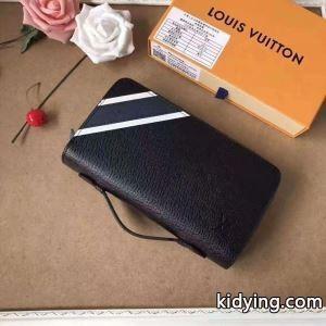 2026春夏 ルイ ヴィトン コピー LOUIS vuitton コピー 財布 2色可選 首胸ロゴ 大人っぼい_ルイ ヴィトン コピー LOUIS vuitton コピー_ブランド コピー 激安(日本最大級)kidying26Kfyeeq