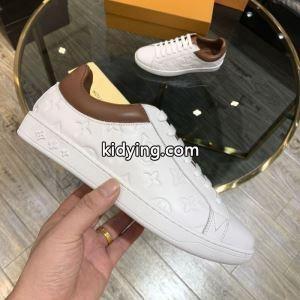 ルイ ヴィトン コピー シックスタイリングに挑戦 LOUIS vuitton コピー 2色可選 お洒落さんは取り入れてる スニーカー_ルイ ヴィトン コピー LOUIS vuitton コピー_ブランド コピー 激安(日本最大級)kidying26TvOX1D