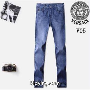 ジーンズヴェルサーチ スーパーコピー versace スーパーコピー2026春夏新作入手困難！_ヴェルサーチ スーパーコピー versace スーパーコピー_ブランド コピー 激安(日本最大級)kidying26ueGLra