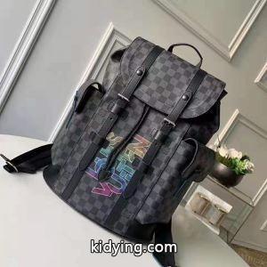 LOUIS vuitton コピー 冬ムードを盛り上げる ルイ ヴィトン コピー 動きやすく楽チンなスタイル リュック 防寒とおしゃれを両立させるコーデ_ルイ ヴィトン コピー LOUIS vuitton コピー_ブランド コピー 激安(日本最大級)kidying26P1nCym