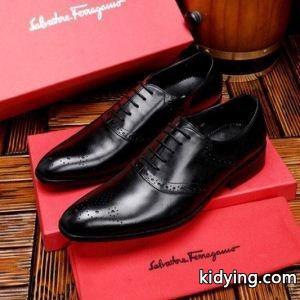 ビジネスシューズ FERRAGAMO サルヴァトーレフェラガモ 2026春夏トレンドカラー きれいめな印象で着こなし_フェラガモ FERRAGAMO_ブランド コピー 激安(日本最大級)kidying26CC8fim