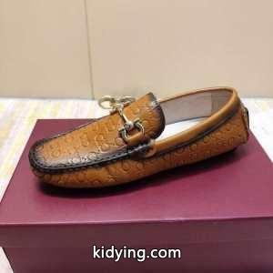 サルヴァトーレフェラガモ FERRAGAMO この冬にしたい素敵なスタイル ローファー 秋冬ファッションの決め手_フェラガモ FERRAGAMO_ブランド コピー 激安(日本最大級)kidying26WL9XHz