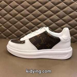 冬ムードを盛り上げる ルイ ヴィトン コピーブランド 動きやすく楽チンなスタイル LOUIS vuitton コピーブランド 防寒とおしゃれを両立させるコーデ ランニングシューズ_ルイ ヴィトン コピーブランド LOUIS vuitton コピーブランド_ブランド コピー 激安(日本最大級)kidying26SrGvOn