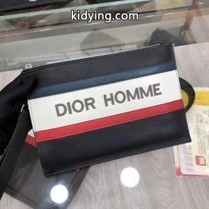 ナチュラルコーデのコツ ディオール ブランド コピー dior ブランド コピー ナチュラルスタイルに最適 ポーチ まだまだ人気継続中_ディオール ブランド コピー dior ブランド コピー_ブランド コピー 激安(日本最大級)kidying26OfKTju