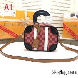季節を感じた秋冬ファッション 2026秋冬におしゃれな着こなし ルイ ヴィトン ブランド コピー LOUIS vuitton ブランド コピー ハンドバッグ 3色可選_ルイ ヴィトン ブランド コピー LOUIS vuitton ブランド コピー_ブランド コピー 激安(日本最大級)kidying26yqayim