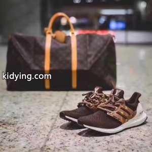 尖ったハイスペックランニングシューズルイ ヴィトン コピーブランドスニーカーメンズ LOUIS vuitton コピーブランドシューズモノグラムkidying26z8neSj