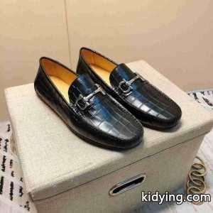 秋冬ファッションをおしゃれに着こなし サルヴァトーレフェラガモ 真冬には大注目 FERRAGAMO ローファー 最新秋冬トレント_フェラガモ FERRAGAMO_ブランド コピー 激安(日本最大級)kidying26mqaqSb