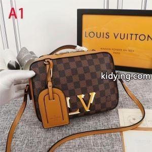 おしゃれなスタイリングが簡単に叶える 2026秋冬の必需品 ルイ ヴィトン コピー LOUIS vuitton コピー 斜め掛けバッグ 3色可選_ルイ ヴィトン コピー LOUIS vuitton コピー_ブランド コピー 激安(日本最大級)kidying26aqyCCm