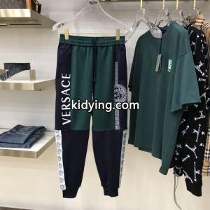 春夏ならではのコーデに ヴェルサーチ スーパーコピーversace スーパーコピー トレンド感を取り入れる ジーンズ 春夏コーデの主役に_ヴェルサーチ スーパーコピー versace スーパーコピー_ブランド コピー 激安(日本最大級)kidying26P5vCOz