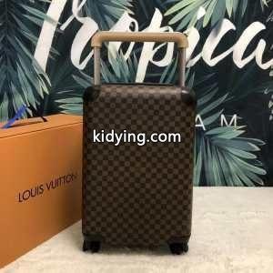 トランク おしゃれ度をUPする新着 ルイ ヴィトン スーパーコピー LOUIS vuitton スーパーコピー 2026SSコレクションが発表_ルイ ヴィトン スーパーコピー LOUIS vuitton スーパーコピー_ブランド コピー 激安(日本最大級)kidying26vqWniy