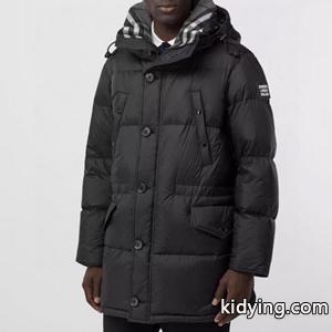 寒い時期の必需品 burberry コピー バーバリー コピ...