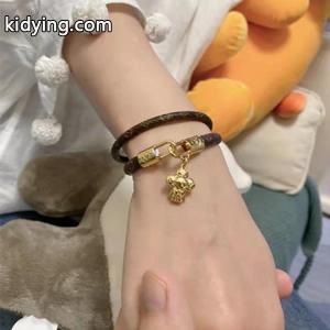 2026年リニューアルバージョン入荷 LOUIS vuitton ブランド コピー VIVIENNE ヴィトン新作コピー ブレスレット 可愛いkidying26zqOLfe