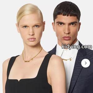 versace コピーロゴ ヴェルサーチ コピー偽物 ネックレス クラシックなスタイル 男女兼用 注目間違いなし素敵なアイテムkidying26uiymui