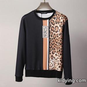 2026最旬コーデに仕上げる DOLCE&gabbana コピー ドルガバコピー プルオーバーパーカー ややカジュアルな印象kidying26aW5Lfy