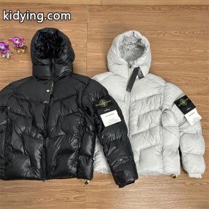 STONE ISLAND ストーンアイランド 偽物  光沢ブラック人気急増 ボリューム感 美シルエット ダウンジャケットkidying26rGXj4D