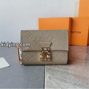 ルイヴィトン ブランド コピー 折りたたみ財布コピーMonogram Empreinte優れた逸品　 モノグラム コインパース_ LOUIS vuitton ブランド コピー_ 激安(日本最大級)kidying26a8Tr4n
