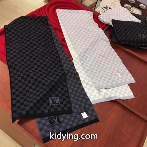 定番チェック柄 マフラー シンプル 防寒アイテム LOUIS vuitton コピー ルイヴィトン コピー コピーkidying26L5L1Xz