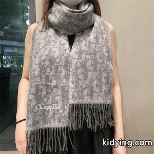 上品モノトーン ストール グレーカラー 冬コーデ向け dior スーパーコピー ディオール スーパーコピー コピーkidying2611j0Hn