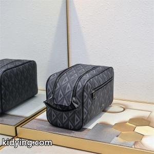スタイリッシュ dior コピー ディオール コピー コピー ボックスポーチ 幾何 軽量 コンパクトkidying269jumKf