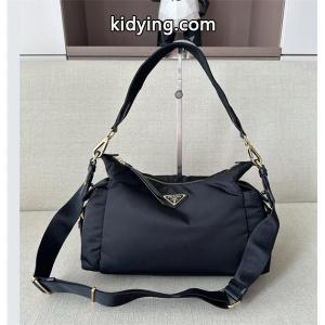 大容量❤prada コピー Explore プラダ コピーショルダーバッグ スーパーコピー26SS  トレンド最新アイテムkidying26vq4fii
