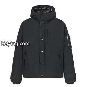 新着 prada ブランド コピー プラダ ブランド コピー 偽物 フード付きジャケット ブラック おすすめ 多机能kidying260n4PPn