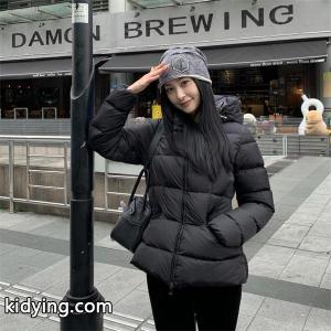 お洒落 ブラック ショート ダウンジャケット 冬コーデ moncler コピーブランド モンクレール コピーブランド コピーkidying265jmSHf