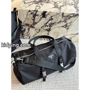 プラダ コピーブランドprada コピーブランド激安ブラックナイロントラベルバッグ大容量ボストン肩掛け手持ち対応ユニセックスkidying268z8DKr