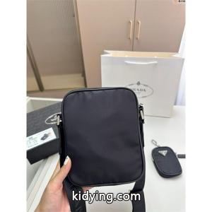 プレミアム スリムな ショルダーバッグ ブラック ベストセラー prada コピー プラダ コピー コピーkidying26z4ryiC