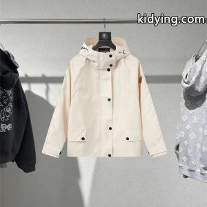 入手困難 2026新作必須 フードアウター トレンド LOUIS vuitton コピー ルイヴィトン コピー コピーkidying26DW9zCu