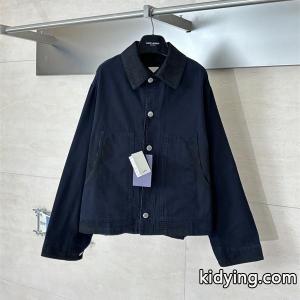 軽快 シャープライン prada スーパーコピー プラダ スーパーコピー コピー 洗練スポーツ ジャケット 2026新作kidying260TfCaq
