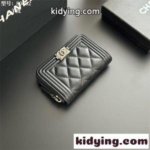 レディース 財布 キルティングレザー ミニサイズ 高級感モデ...