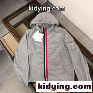 シンプル スタイリッシュ ライトブルゾン モンクレール ブランド コピー ジャケット 偽物 グレーkid26XfqySD