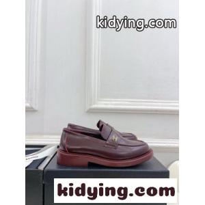 クラシック 上品 CCロゴ ローファー シャネル コピー シューズ スーパーコピー ボルドーkid26O9X5ji