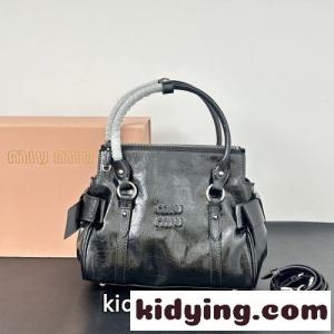 miumiu ブランド コピー ロゴ レザー ハンドバッグ ミュウミュウ ブランド コピー バッグ コピー ブラックkid26fKneye