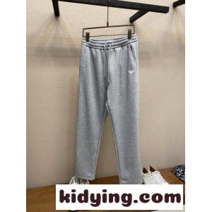 定番 合わせやすい 裏起毛 スウェットパンツ プラダ ブランド コピー パンツ 偽物 グレーkid26GH19je